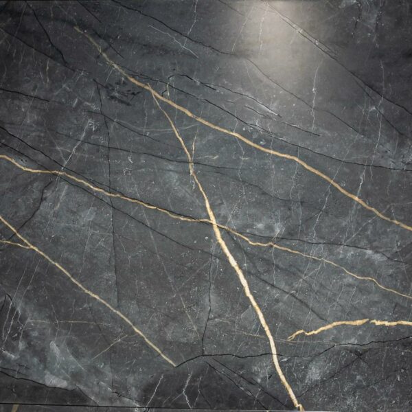 Polaris Black Lappato