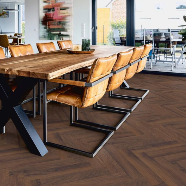 Herringbone Eiche Estate